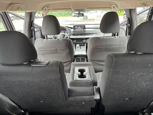 Used 2023 Mitsubishi Outlander ES AWD/4WD image 11