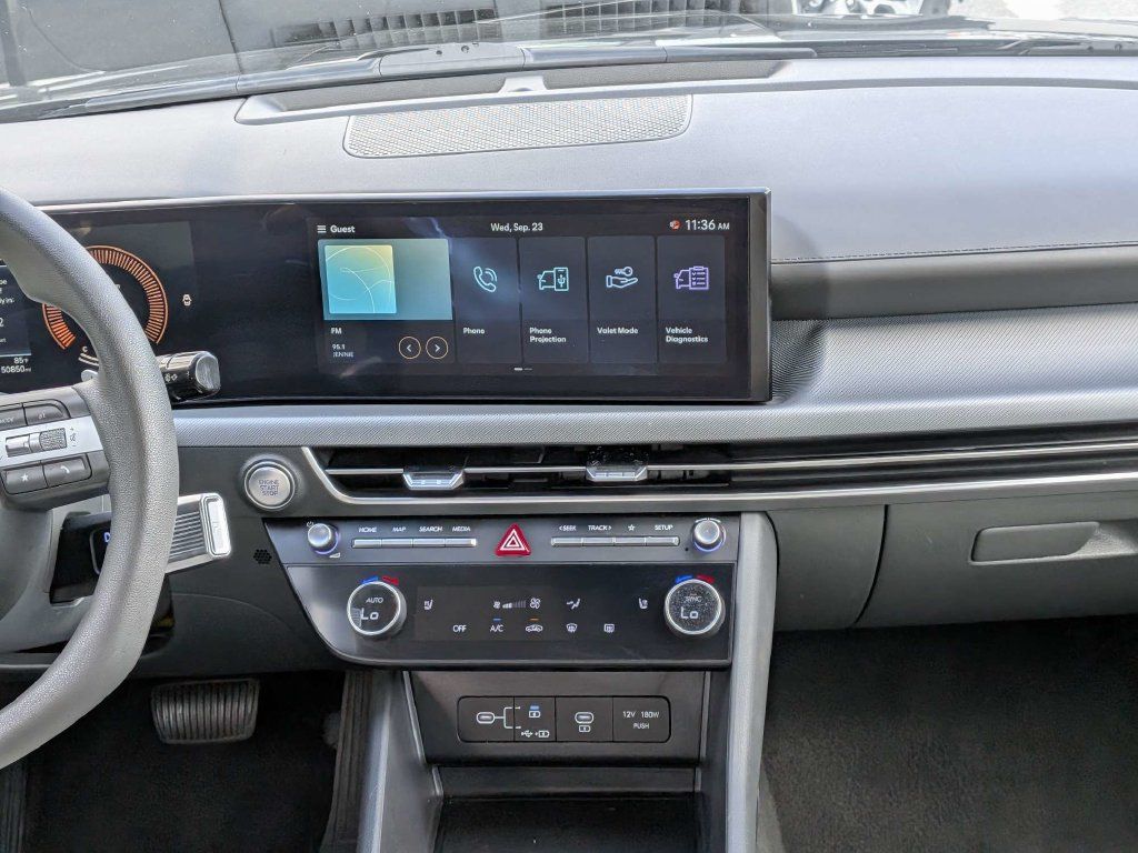 Used 2025 Hyundai Sonata SEL FWD image 16