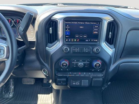 Used 2019 Chevrolet Silverado 1500 LT image 12