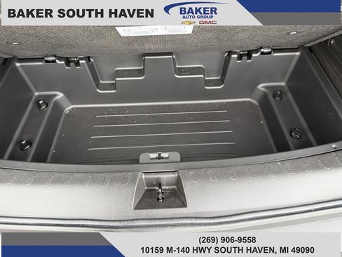 Used 2023 Chevrolet Traverse RS image 10