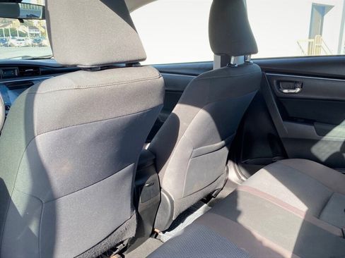 Used 2017 Toyota Corolla LE FWD image 12