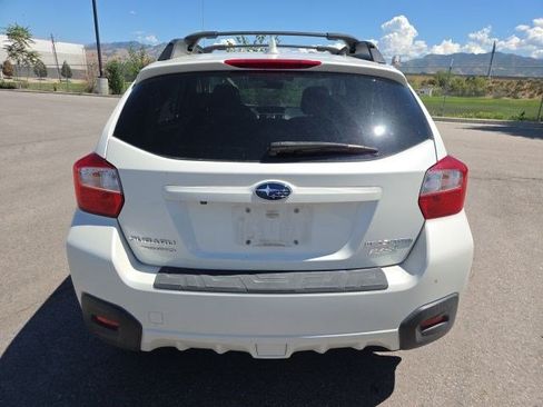 Used 2017 Subaru Crosstrek 2.0i Premium AWD/4WD image 4