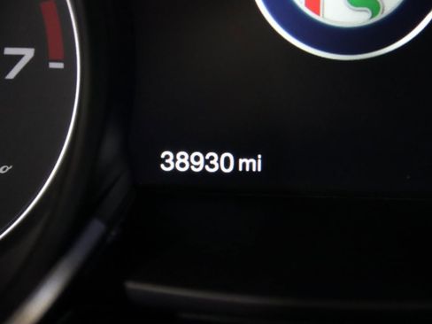 Used 2022 Alfa Romeo Stelvio Ti image 20