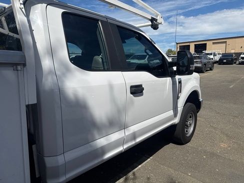 Used 2019 Ford F250 XL w/ XL Value Package AWD/4WD image 3