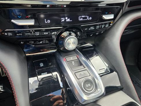 Used 2024 Acura MDX A-Spec image 18