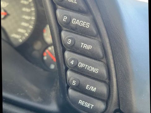 Used 2002 Chevrolet Corvette Z06 w/ Memory Pkg image 17