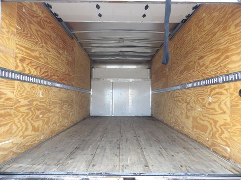 Used 2023 Ford E-450 and Econoline 450 Super Duty w/ Power Windows & Locks Group RWD image 34