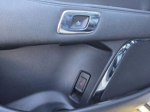 Used 2020 Lincoln Continental image 12