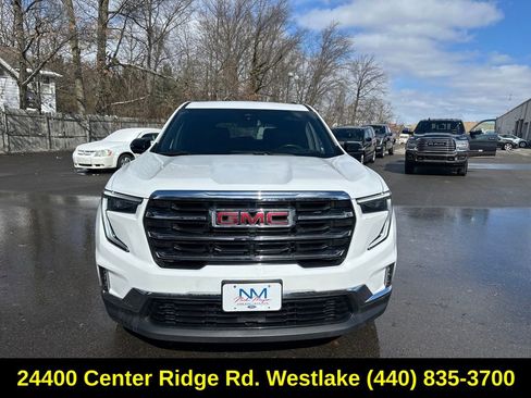 Used 2024 GMC Acadia Elevation FWD image 2