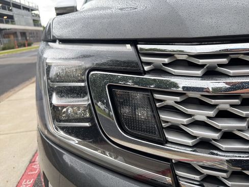 Used 2019 Ford Expedition Platinum RWD image 10