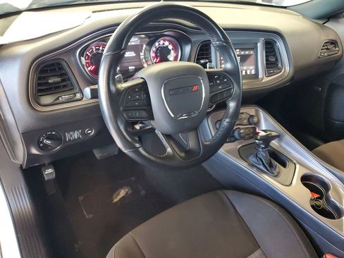 Used 2023 Dodge Challenger R/T image 9