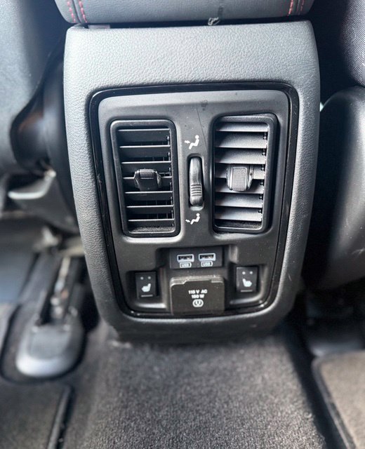 Used 2022 Dodge Durango R/T w/ Blacktop Package AWD/4WD image 26
