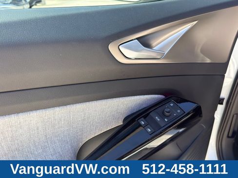 Used 2023 Volkswagen ID.4 Pro RWD image 26