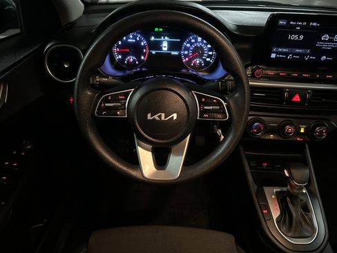 Certified 2023 Kia Forte LXS image 18