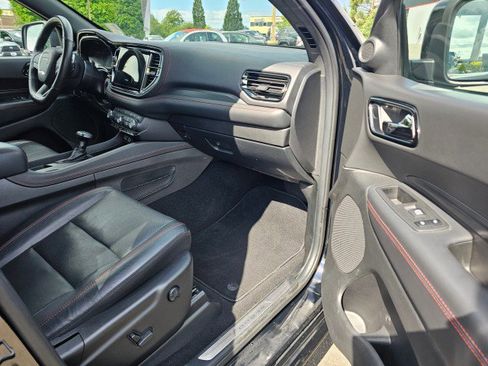 Used 2023 Dodge Durango GT image 12