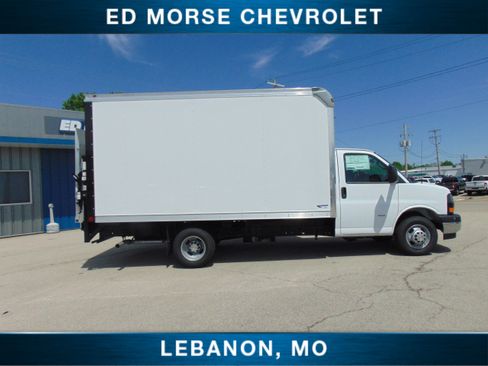New 2026 Chevrolet Express 3500 w/ Power Convenience Package image 5