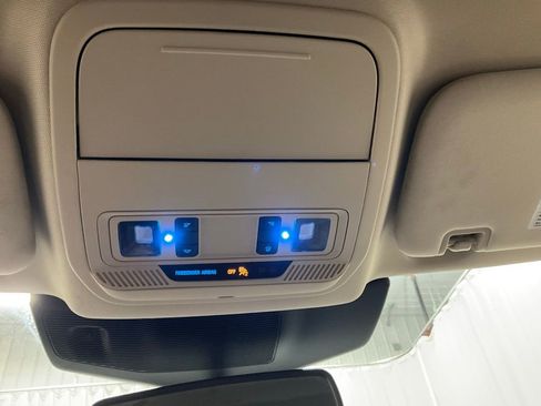 Used 2021 Ford Explorer Limited w/ Equipment Group 301A image 29