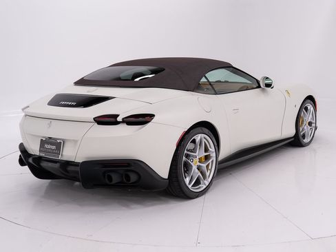 Used 2025 Ferrari Roma Spider RWD image 14