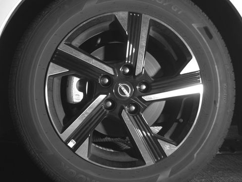 Used 2025 Nissan Sentra SV image 12