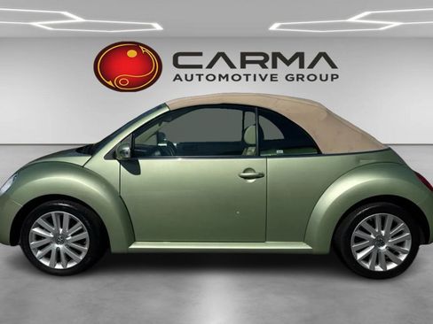 Used 2009 Volkswagen Beetle S image 2