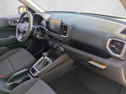 New 2026 Hyundai Venue SE image 22