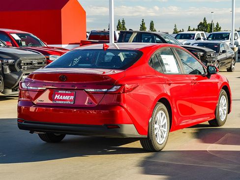 New 2026 Toyota Camry LE image 7