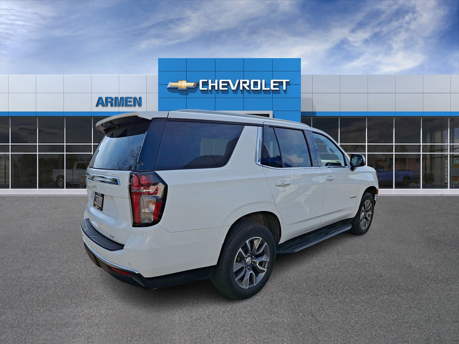 Used 2023 Chevrolet Tahoe LT w/ LT Signature Plus Package AWD/4WD image 5
