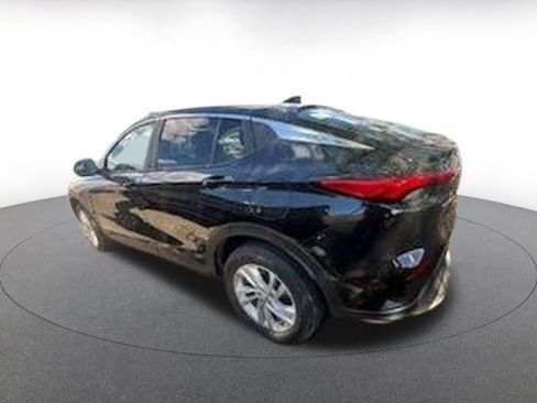 Used 2025 Buick Envista Preferred image 4