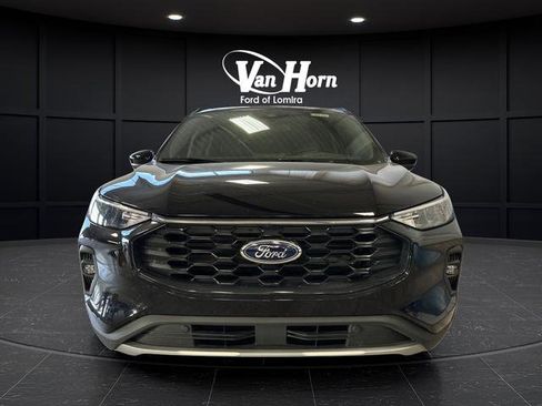 Certified 2025 Ford Escape ST-Line Elite image 10