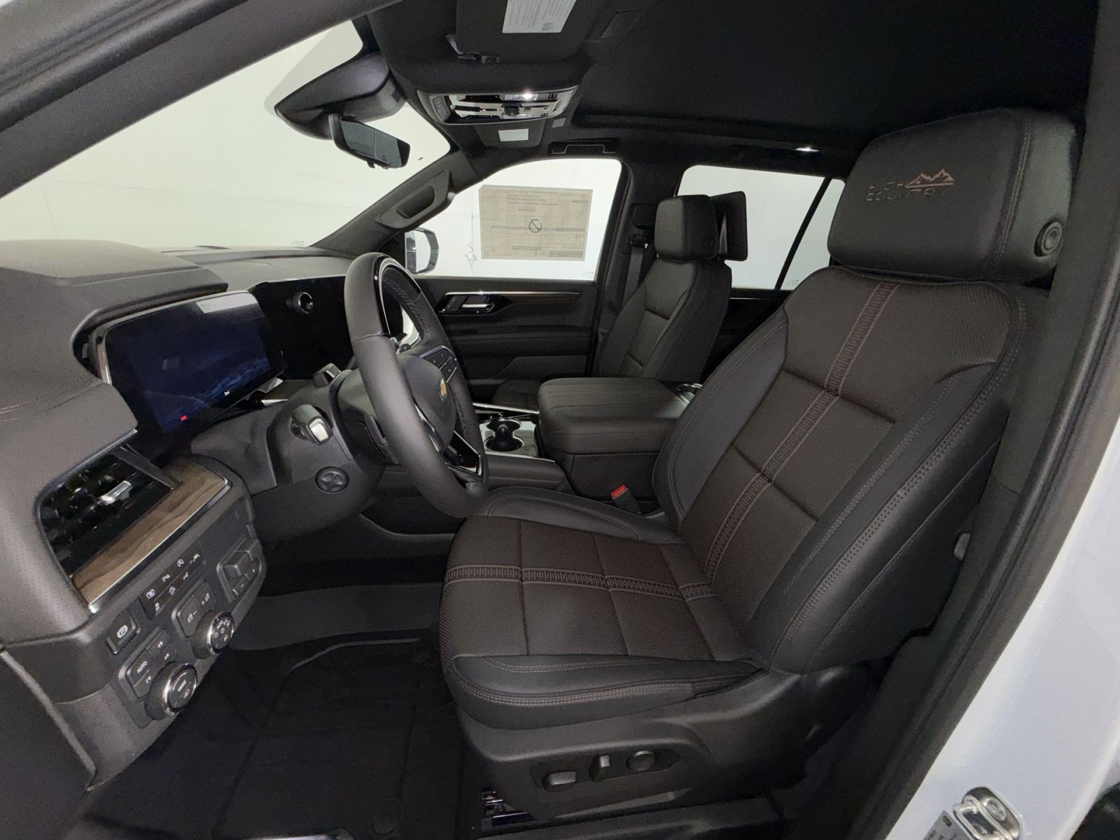 New 2026 Chevrolet Tahoe High Country AWD/4WD image 13