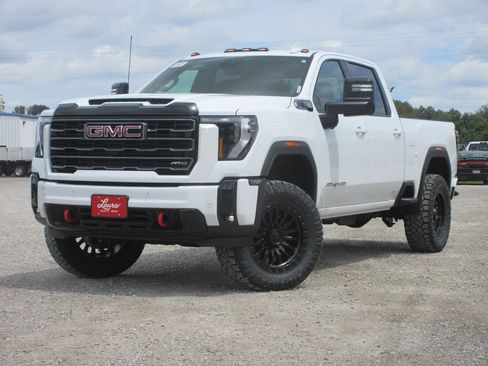New 2026 GMC Sierra 2500 AT4 AWD/4WD image 9