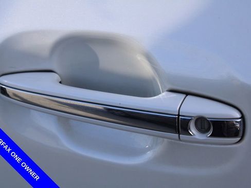 Used 2020 Toyota Sienna XLE w/ XLE Navigation Package image 15