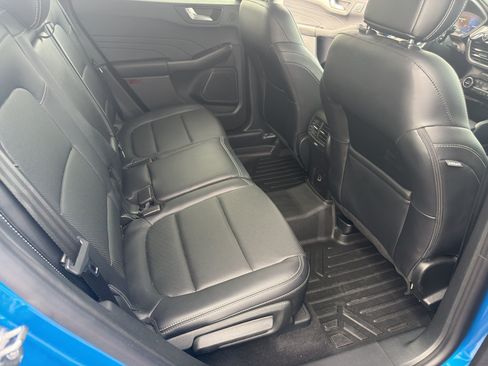 Used 2021 Ford Escape Titanium AWD/4WD image 10
