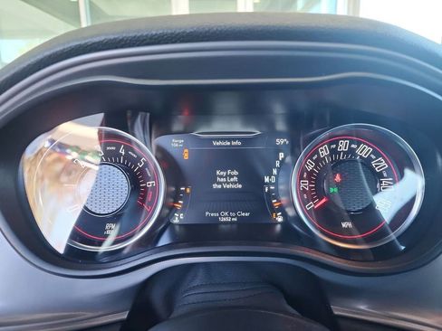 Used 2023 Dodge Challenger SXT image 11