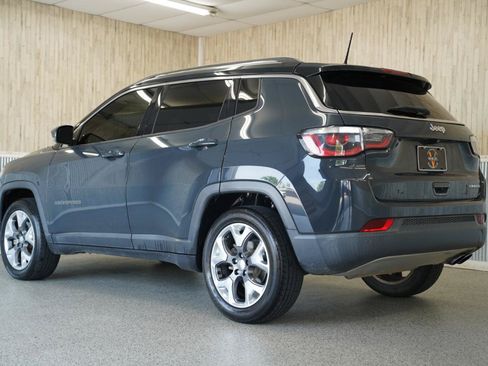 Used 2018 Jeep Compass Limited w/ Navigation Group FWD image 7
