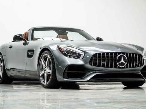 Used 2018 Mercedes-Benz AMG GT Roadster image 5