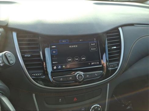 Used 2022 Chevrolet Trax LS w/ Tint and Cruise Package image 17