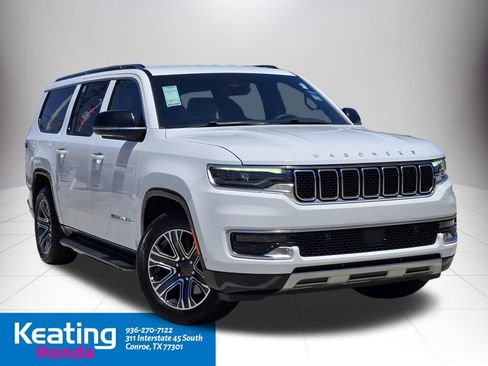 Used 2024 Jeep Wagoneer L Series II w/ Flexible Seating Group AWD/4WD image 3