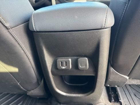 Used 2022 Chevrolet Colorado Z71 image 21