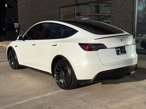 Used 2023 Tesla Model Y Performance image 4