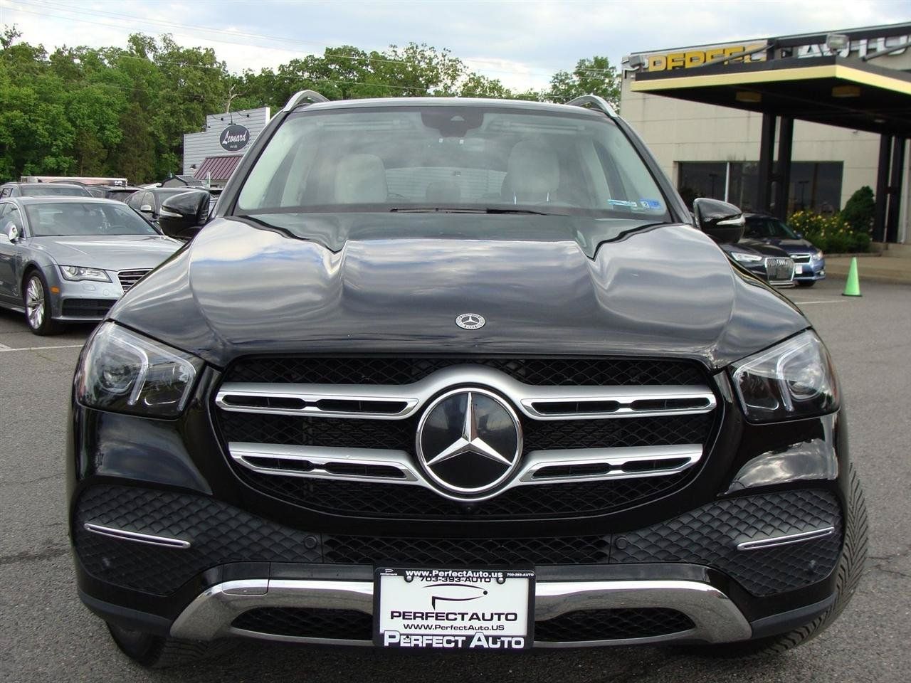 Used 2021 Mercedes-Benz GLE 350 4MATIC image 2