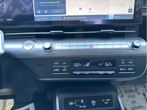 Used 2025 Hyundai Kona SEL FWD image 17