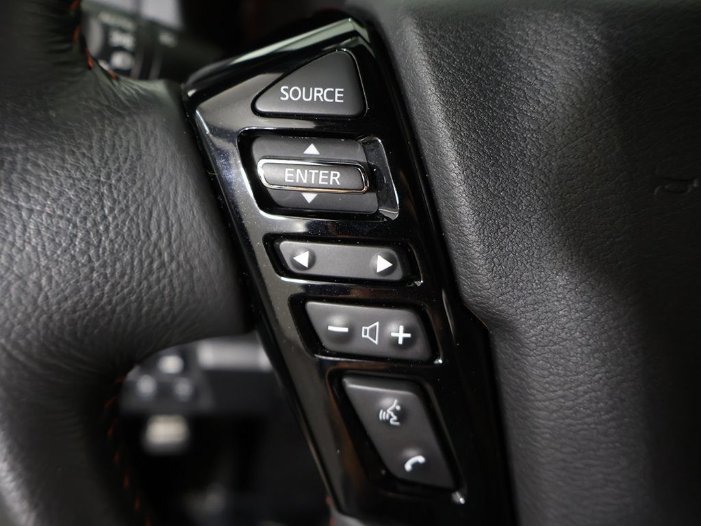Used 2024 Nissan Frontier PRO-4X w/ Technology Package AWD/4WD image 43