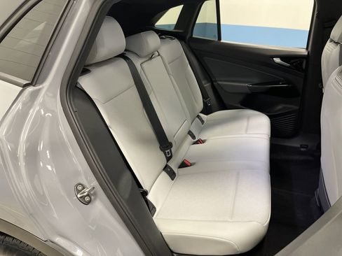 Used 2022 Volkswagen ID.4 Pro S image 32