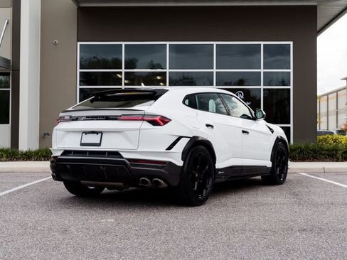 Used 2024 Lamborghini Urus Performante image 3