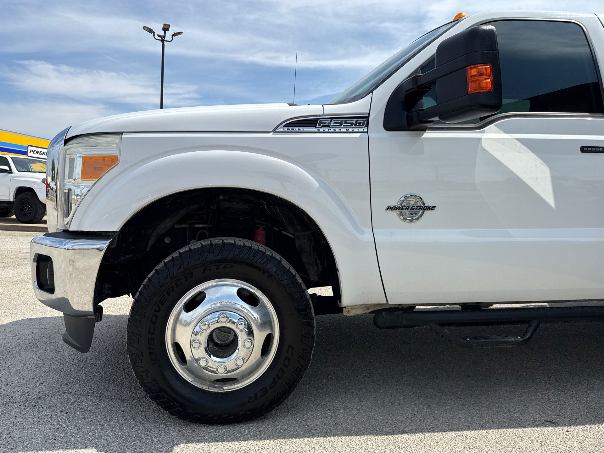 Used 2014 Ford F350 Lariat w/ Lariat Interior Package AWD/4WD image 5