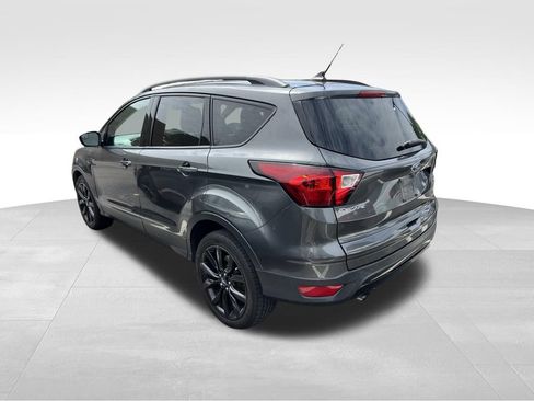 Used 2019 Ford Escape SE FWD image 8