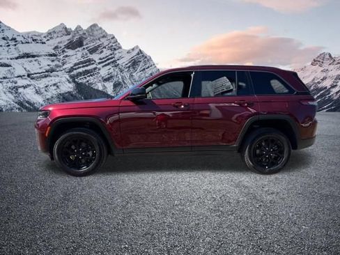 New 2026 Jeep Grand Cherokee Altitude AWD/4WD image 6