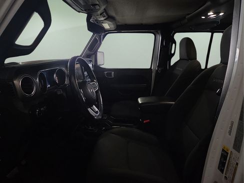Used 2020 Jeep Gladiator Overland AWD/4WD image 20