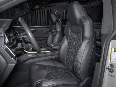 Used 2022 Audi SQ8 Prestige w/ Prestige Package AWD/4WD image 11